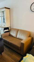 2 seater comfy brown leather Sofa, Huis en Inrichting, Banken | Bankstellen, Gebruikt, Ophalen