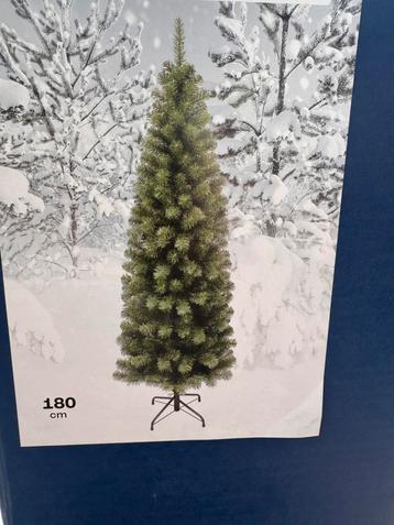 Prachtige kerstboom beschikbaar voor biedingen