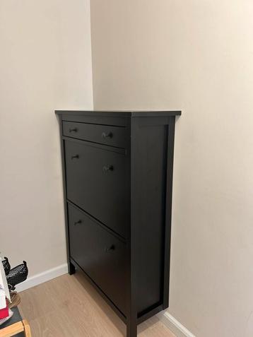Te koop: IKEA Hemnes schoenenkast – zwart – €90 beschikbaar voor biedingen
