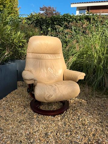 Prachtige Stressless relaxfauteuil Maat Medium beschikbaar voor biedingen
