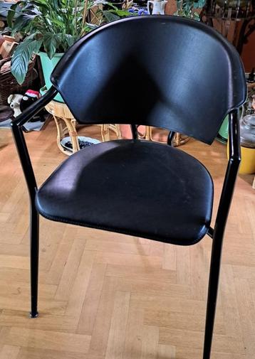 Stoel Italiaans Design beschikbaar voor biedingen