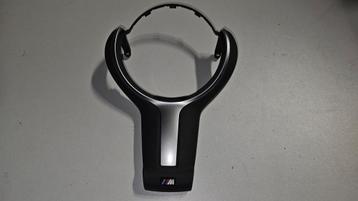 M performance  stuurafdekking 1 / 2 / 3 / 4 / 5 / 6 X1  F48  beschikbaar voor biedingen