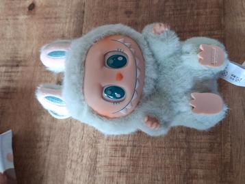 Originele Labubu Have A Seat QuQu blauw Popmart beschikbaar voor biedingen