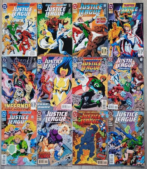 DC comics Justice league international 12 stuks., Boeken, Strips | Comics, Gelezen, Meerdere comics, Amerika, Ophalen of Verzenden