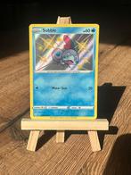 Sobble #SV025, Hobby en Vrije tijd, Verzamelkaartspellen | Pokémon, Ophalen of Verzenden, Zo goed als nieuw