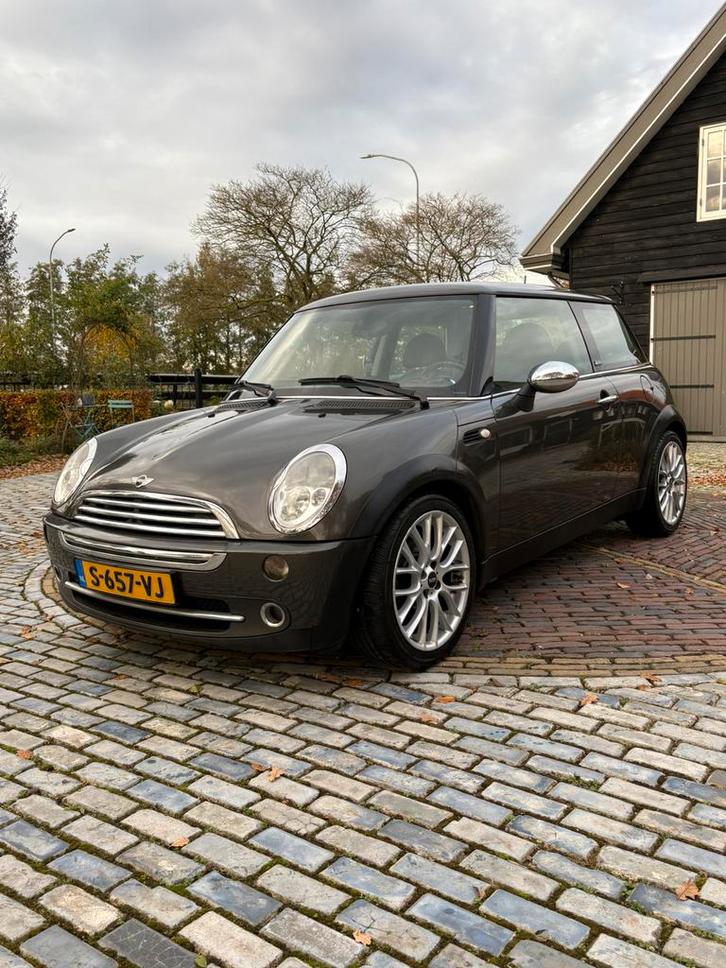 Mini 2006 Grijs, Auto's, Mini, Particulier, Cooper, Benzine, Hatchback, Automaat, Geïmporteerd, Zilver of Grijs, Zwart, Leder