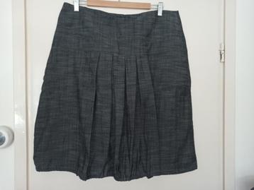 Prachtige nette grijze rok van Inizia Collection maat 44 46 beschikbaar voor biedingen