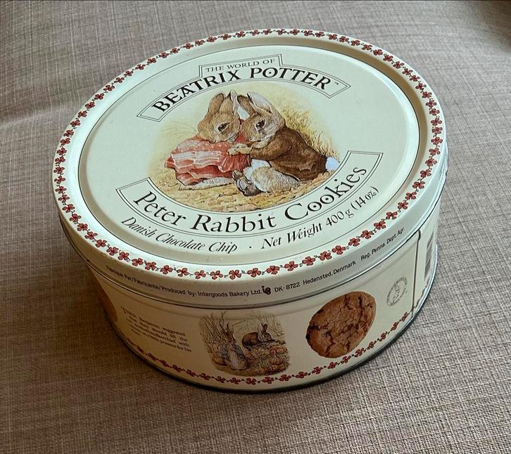 Beatrix Potter Peter Rabbit Koektrommel, Verzamelen, Blikken, Koek(jes), Overige merken, Ophalen of Verzenden