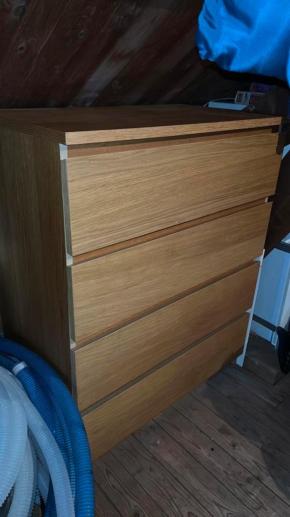 MALM Ikea ladekast met 4 lades eikenfineer, Huis en Inrichting, Kasten | Ladekasten, Zo goed als nieuw, Minder dan 100 cm, 50 tot 100 cm