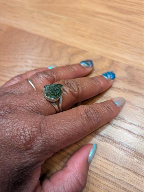 Moldaviet ring 925 zilver (prijs is te overleggen), Sieraden, Tassen en Uiterlijk, Ringen, Zo goed als nieuw, Dame, 20 of groter