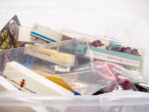 Kratje met ca. 40 auto's in H0, Hobby en Vrije tijd, Modeltreinen | H0, Zo goed als nieuw, Overige typen, Gelijkstroom of Wisselstroom