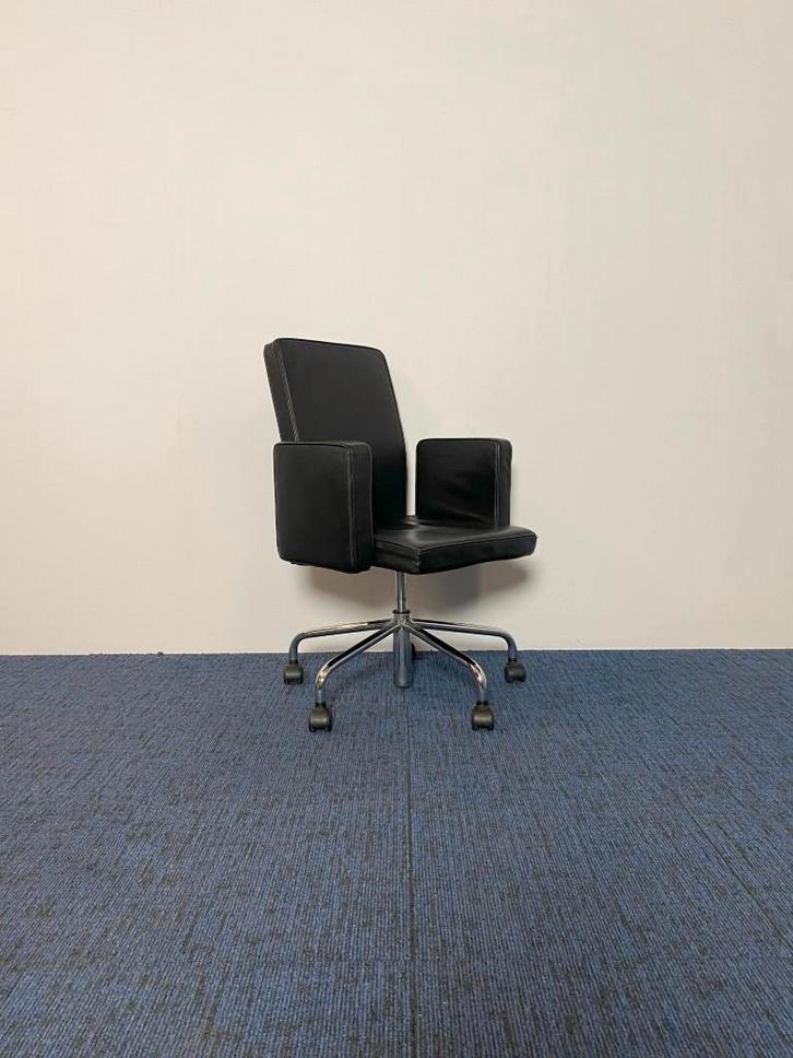 8 x Vergaderstoel Bulo Pub & Club, zwart leder, chroom frame, Huis en Inrichting, Stoelen, Gebruikt, Vijf, Zes of meer stoelen