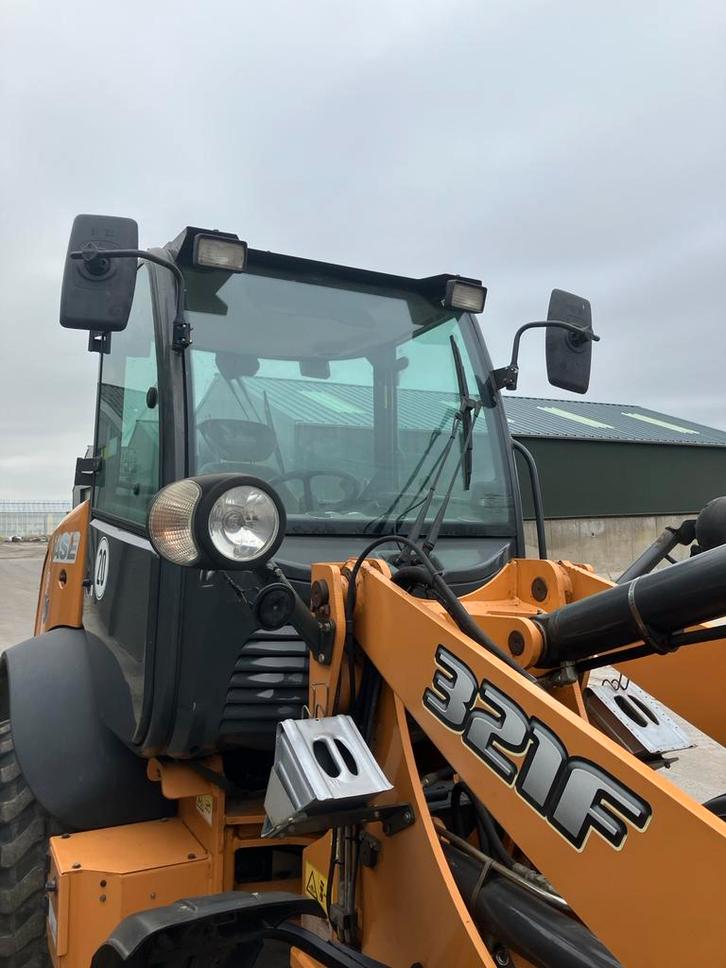 Case IH 321F Loader - Gebruikt, Zakelijke goederen, Agrarisch | Tractoren, 2500 tot 5000, Case IH, tot 80 Pk, Gebruikt, Ophalen