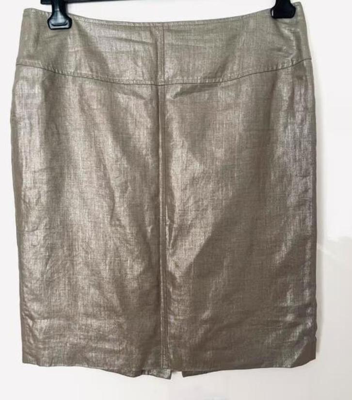 Scarva goudkleurige rok maat 42[dm], Kleding | Dames, Rokken, Zo goed als nieuw, Maat 42/44 (L), Overige kleuren, Knielengte, Ophalen of Verzenden