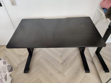 Electric Standing Desk - Height Adjustable and Ergonomic