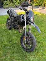 Schakelbrommer Derbi Senda DRD X-treme 2012, Fietsen en Brommers, Brommers | Derbi, Ophalen, 6 versnellingen, Gebruikt, Maximaal 45 km/u