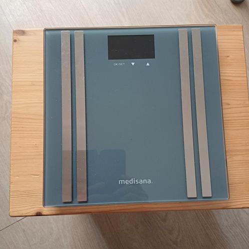 Medisana digitale weegschaal BS 476 volledig werkend, Witgoed en Apparatuur, Weegschalen, Zo goed als nieuw, Digitaal, Personenweegschaal