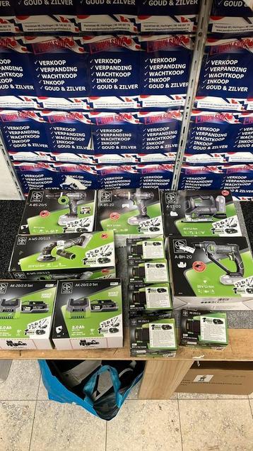 Partij gereedschap nieuw lux tools boor schroef zaag accu beschikbaar voor biedingen