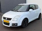 Suzuki Swift 1.6 Sport CARPLAY/VOLO-H/STOELVERWARMING/KEYLES, Voorwielaandrijving, Zwart, 4 cilinders, 400 kg