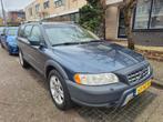 Volvo XC70 2.5T AWD 210PK Summum | Aut | facelift! | NL-AUTO, Auto's, Automaat, Beige, Blauw, XC70