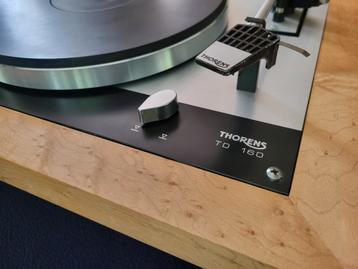 Thorens TD160 met Custom Birdseye Maple console beschikbaar voor biedingen