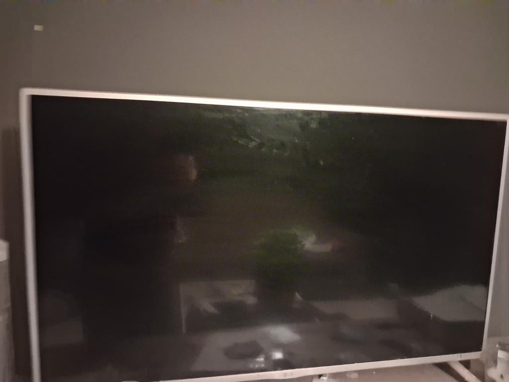 Lg tv tekoop, Audio, Tv en Foto, Televisies, Ophalen of Verzenden, 100 cm of meer, 50 Hz, LG