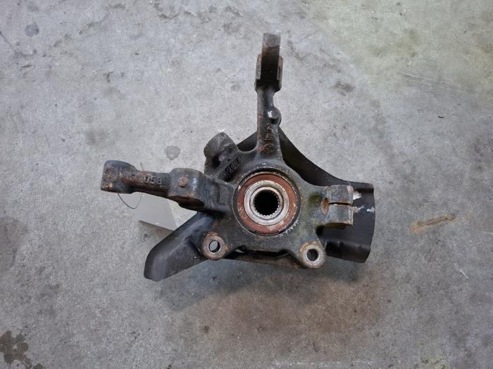 Fusee houder rechts-voor van een Alfa Romeo Spider, Auto-onderdelen, Ophanging en Onderstel, Alfa Romeo, Gebruikt, 3 maanden garantie