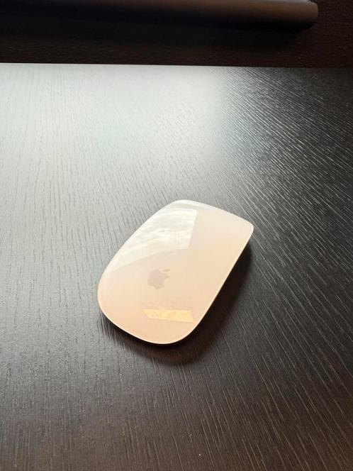 Apple Magic Mouse 2, Computers en Software, Muizen, Zo goed als nieuw, Ophalen of Verzenden