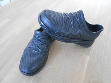 Regenschoenen (regenlaarzen)  beschikbaar voor biedingen