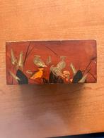 Oosters lakdoosje met vorkjes en lepeltjes, Antiek en Kunst, Antiek | Bestek, Ophalen of Verzenden