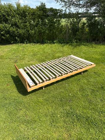 Gratis ophalen.  Sleep & Dream Lattenbodem merk Morpheus beschikbaar voor biedingen