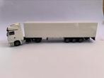 Mercedes Actros 1844 met gesloten drieasser, Ophalen of Verzenden, Zo goed als nieuw, Bus of Vrachtwagen, Lion Toys