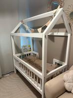 Huisjesbed 70 x 140, Kinderen en Baby's, Kinderkamer | Bedden, Ophalen, Gebruikt, 70 tot 85 cm, 140 tot 160 cm