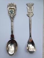 2 Lepeltjes een van Drenthe en een Salou, Ophalen of Verzenden, Zo goed als nieuw, Metaal, Bestek