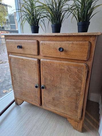 Kastje met leuke details beschikbaar voor biedingen