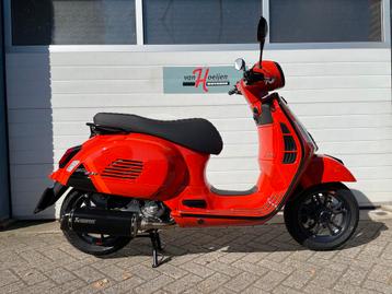 Piaggio VESPA GTS300S SUPER SPORT SPECIAL! (bj 2024) beschikbaar voor biedingen