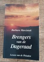 Barbara Marciniak - Brengers van de dageraad lessen vd Pleia, Ophalen of Verzenden, Gelezen
