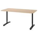 Bekant bureau (IKEA), Ophalen, In hoogte verstelbaar, Zo goed als nieuw