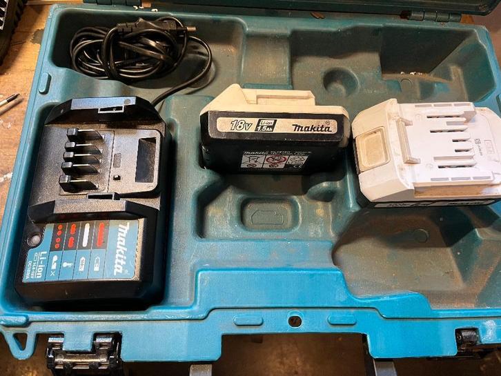 Accu 18V -  1,5Ah Makita schroefboormachine, Doe-het-zelf en Verbouw, Gereedschap | Boormachines, Zo goed als nieuw, Boor- en Schroefmachine