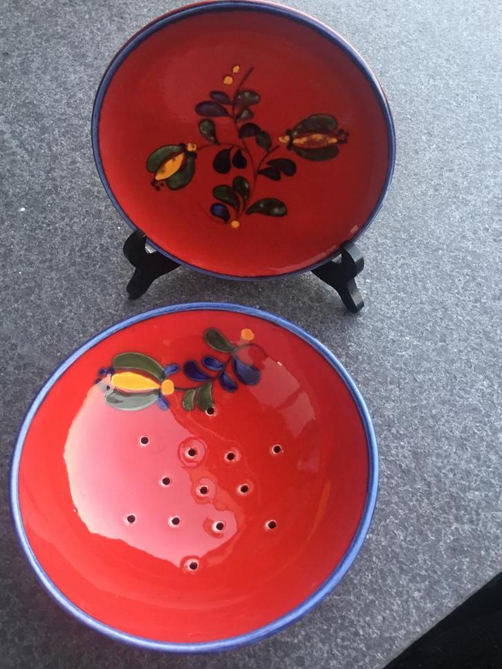 Vintage Schramberg Majolica Vergiet, Huis en Inrichting, Keuken | Servies, Gebruikt, Overige typen, Overige stijlen, Aardewerk