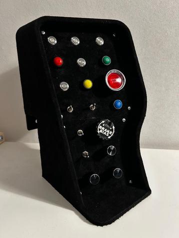 Sim Racing Button Box (zonder elektronica ) beschikbaar voor biedingen