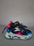Z.g.a.n. Dwrs sneakers maat 37!, Ophalen of Verzenden, Zo goed als nieuw, Sneakers of Gympen