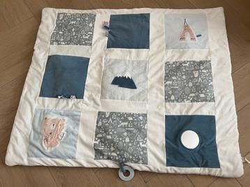 Schattige Little Dutch boxkleed beschikbaar voor biedingen