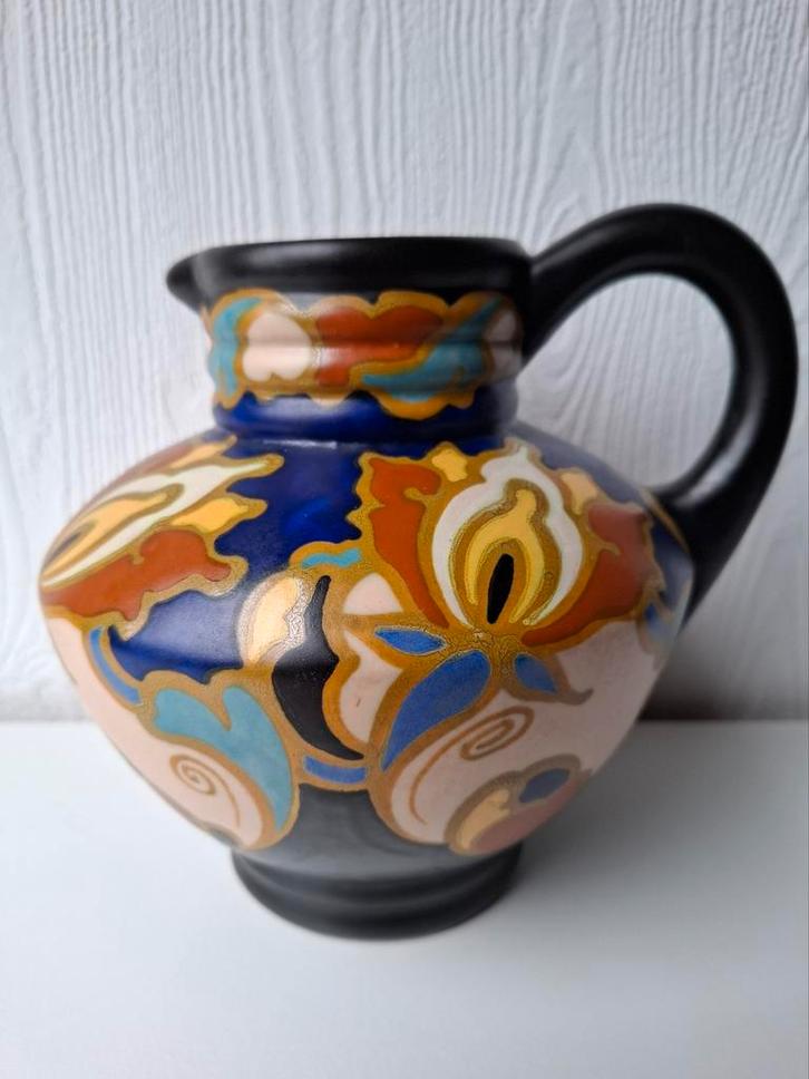 Zeldzaam mooie Gouda plateel Regina vaas, Antiek en Kunst, Antiek | Keramiek en Aardewerk, Ophalen of Verzenden