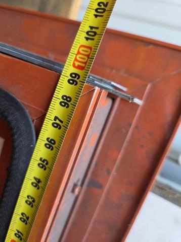 Stalen brandwerende en inbraakwerende deur met kozijn beschikbaar voor biedingen