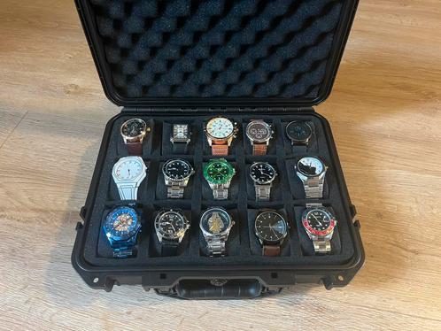 Kist vol horloges – 15 stuks – slechts €10 per stuk!, Sieraden, Tassen en Uiterlijk, Horloges | Heren, Nieuw, Polshorloge, Overige materialen