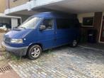 Te koop VW T4 1997 Benzine bus / camper  automaat, Auto's, Volkswagen, Stof, 1800 kg, Blauw, 7 stoelen