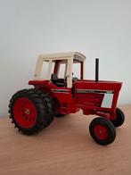 International 1586, Hobby en Vrije tijd, Modelauto's | 1:32, Ophalen, Zo goed als nieuw, Tractor of Landbouw
