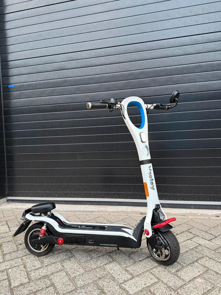 Veeley V5 elektrische step met kenteken, Fietsen en Brommers, Steps, Zo goed als nieuw, Elektrische step (E-scooter), Ophalen of Verzenden