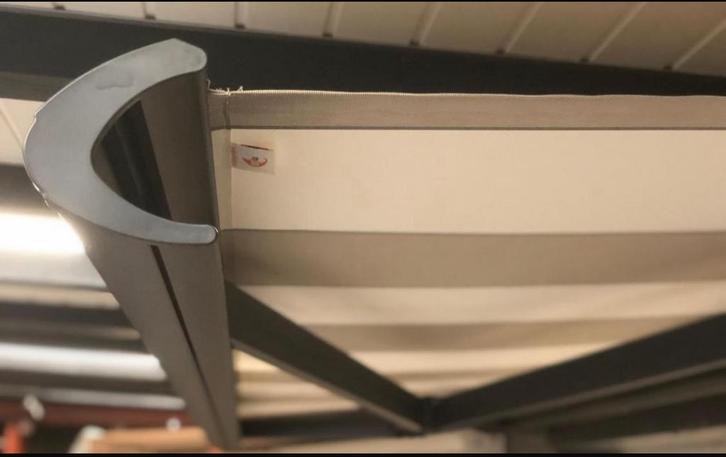 Topino zonwering, somfy motor, afstandsbediening, (nieuw)!, Tuin en Terras, Zonneschermen, Zo goed als nieuw, Knikarmscherm, Elektrisch